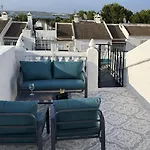 Apartament Torrevieja Апартаменты *